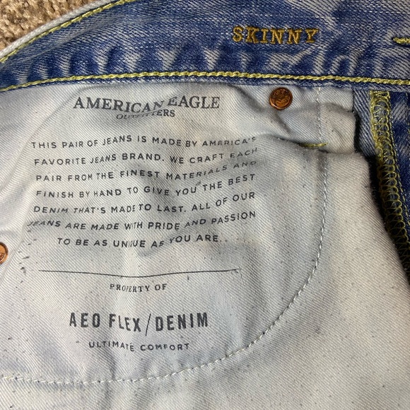 American Eagle skinny distressed jean size 30x30 raw edge light stone wash - Picture 6 of 8
